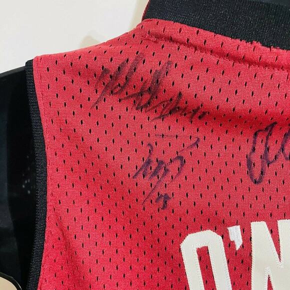 SHAQUILLE O'NEAL MIAMI HEAT JERSEY Signed With 5 Signatures MENS SIZE L - Picture 3 of 5